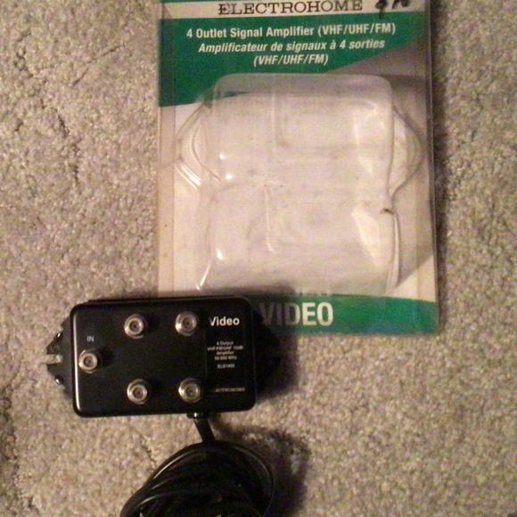 Electrohome 4 output video amplifier - Picture 1 of 2